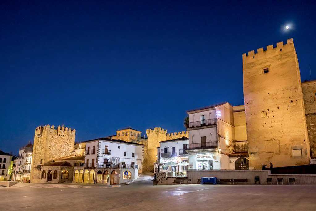 Barcelo Caceres V Centenario Exterior photo